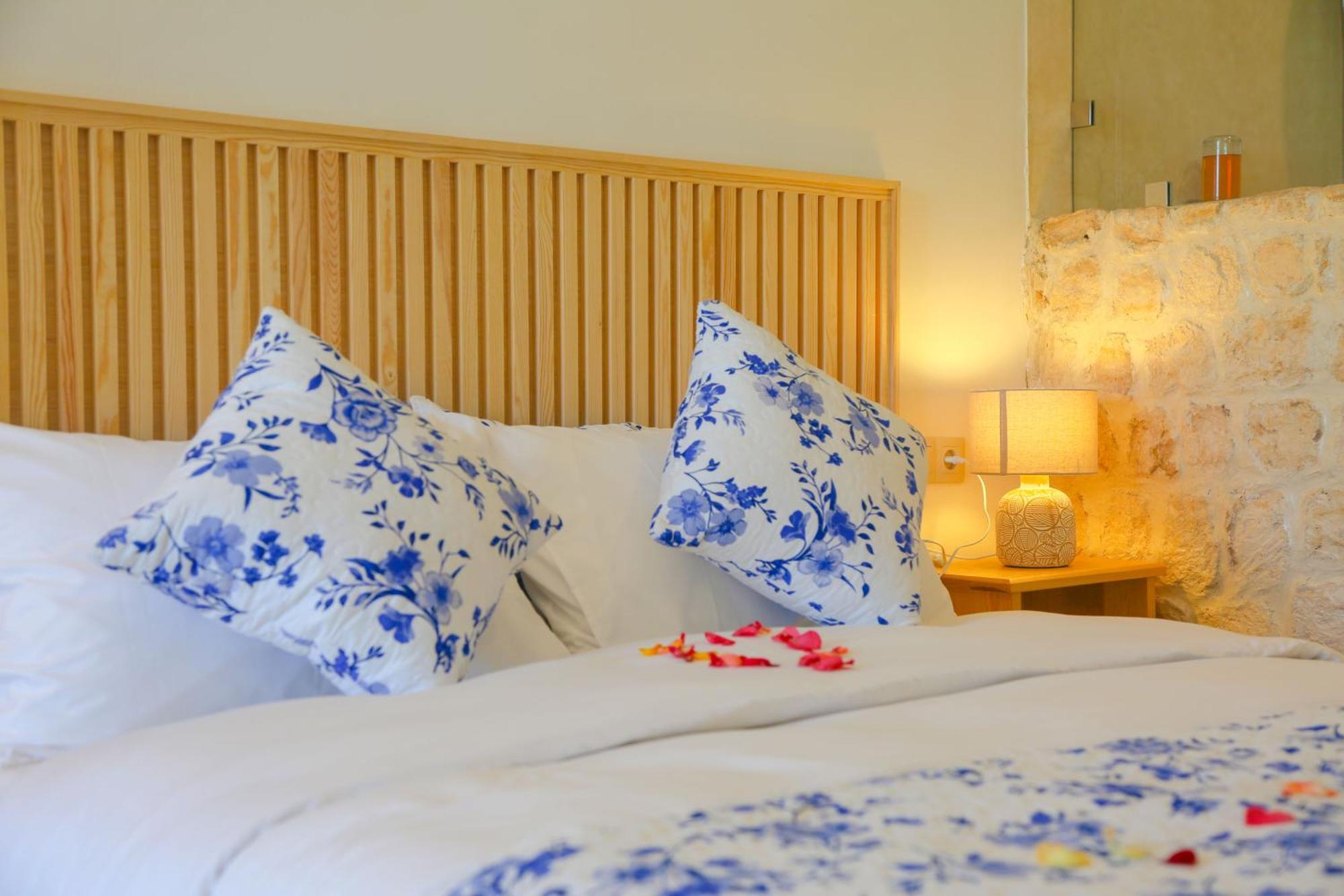 Villa La Rose Bleue - Residence Hoteliere Avec Piscine - Suvayr Dış mekan fotoğraf